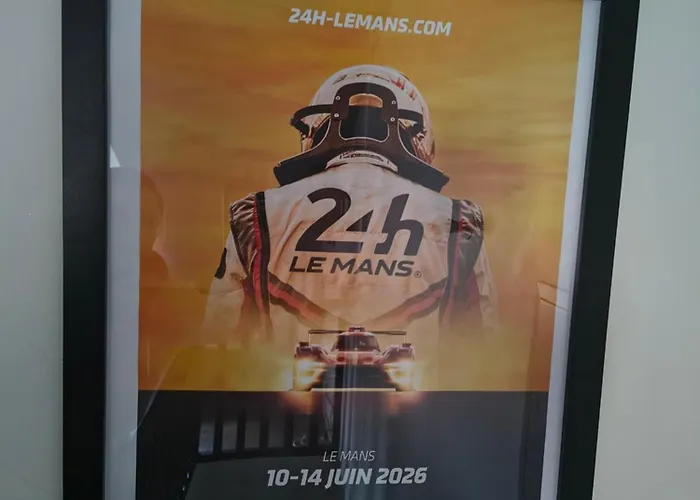 La Perchee 9 Personnes Wifi Apartamento Yvré-lʼÉvêque